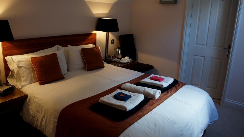 The Lyn Valley Guest House Лінтон Номер фото